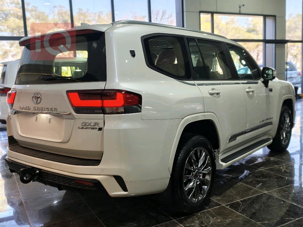 تويوتا لاندكروزر